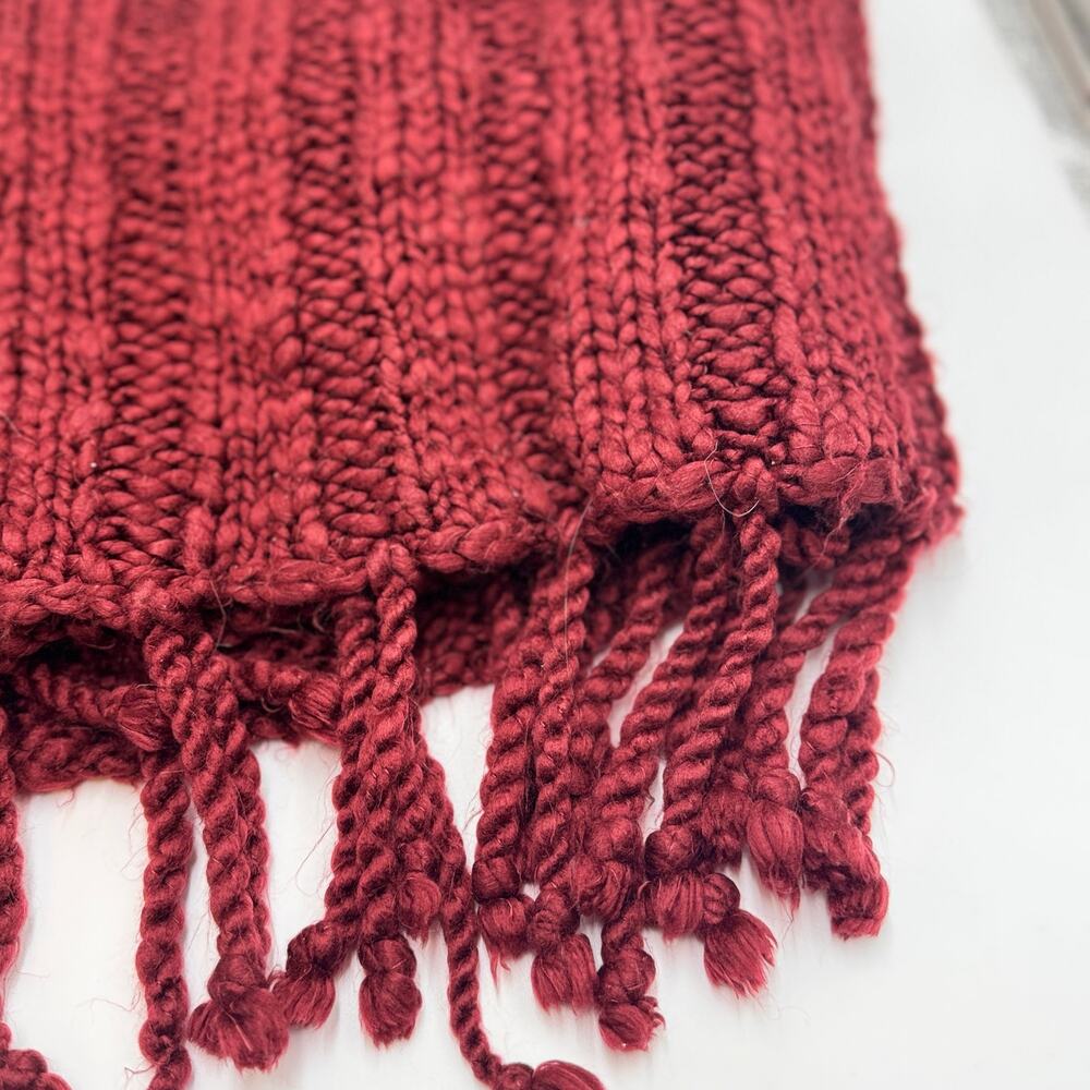 Pier 1 Imports Burgundy Knit Throw Blanket Fringe Soft Cozy Home Decor 54x59 - Picture 4 of 7